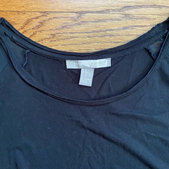 Long Layering Tee - Picture 3 of 4